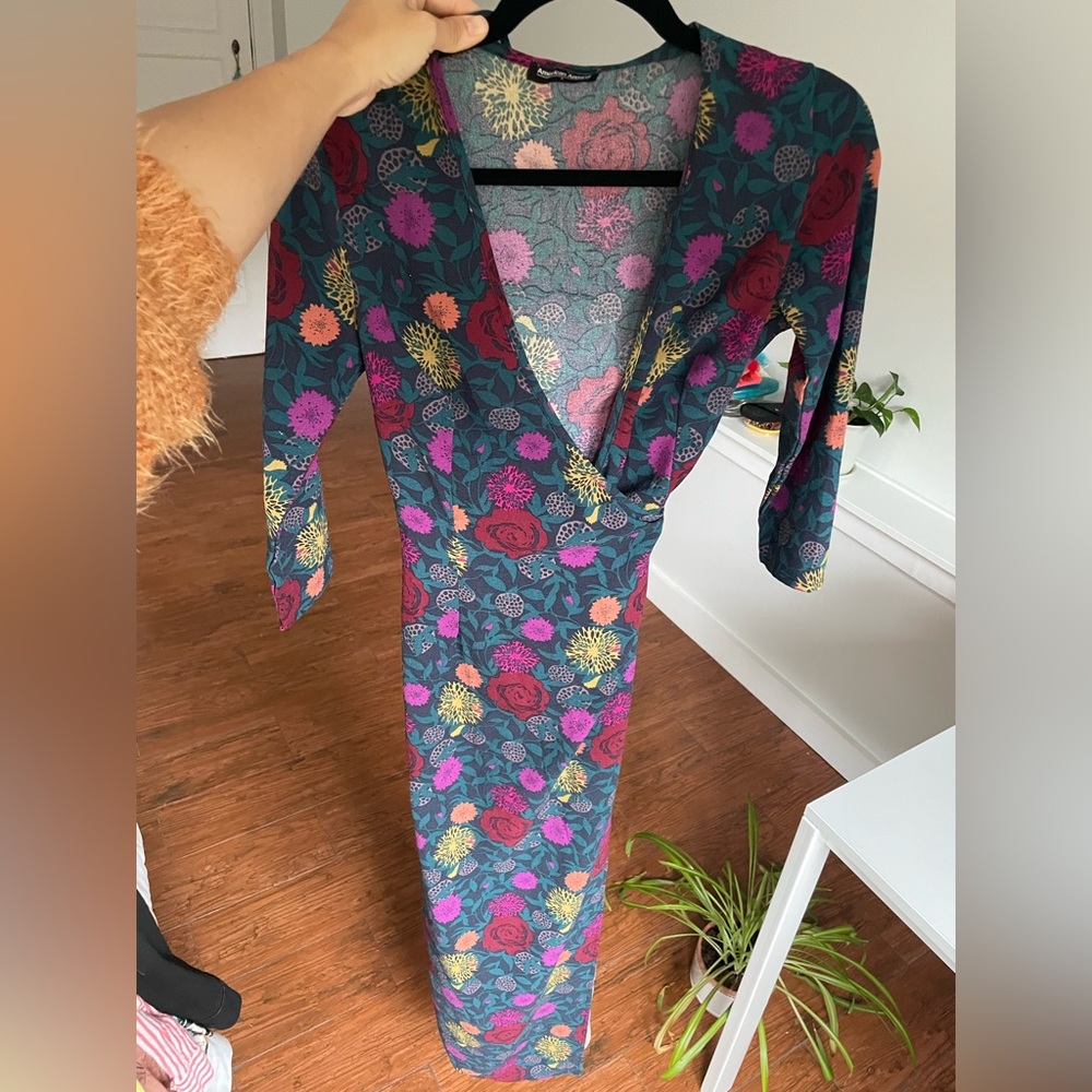 American Apparel wrap around